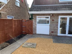 Photo 26- click for photo gallery